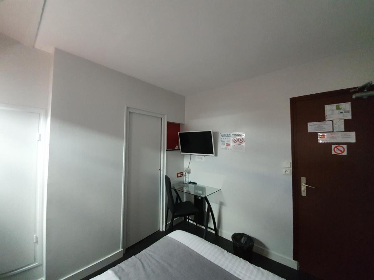 Contact Hôtel du Relais Thouars Quarto foto